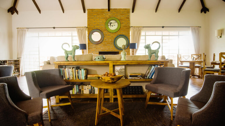 12_-_eliza_powellkatambuga_house_dsc_3206.jpg