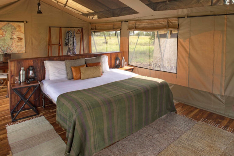 olakira_camp_-_family_tent_with_en_suite_bathroom.jpg