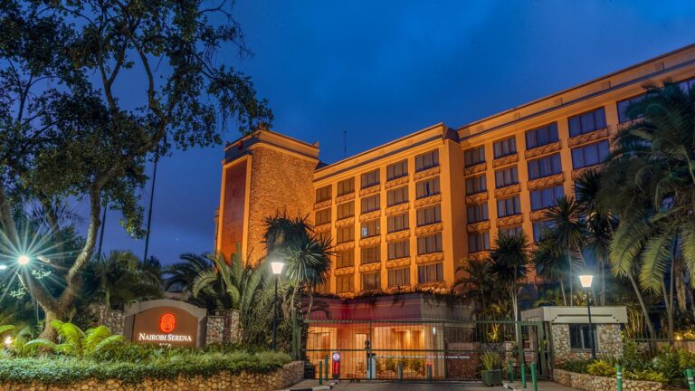 1._hotel_exterior-night