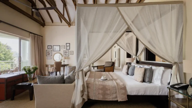Hemingways Nairobi bedroom
