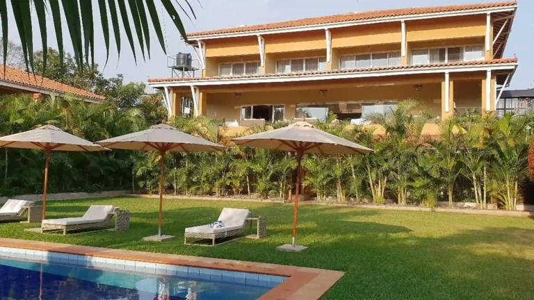 US-luxury-entebbe-1