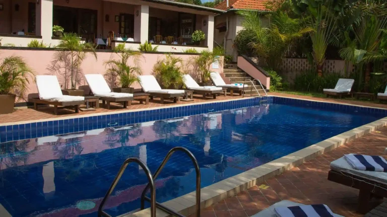 US-luxury-entebbe-7