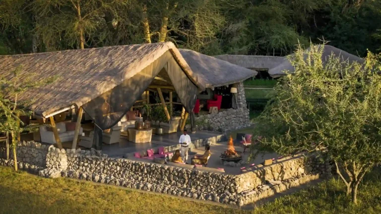 hem Chem Lodge places you among ancient baobab trees,