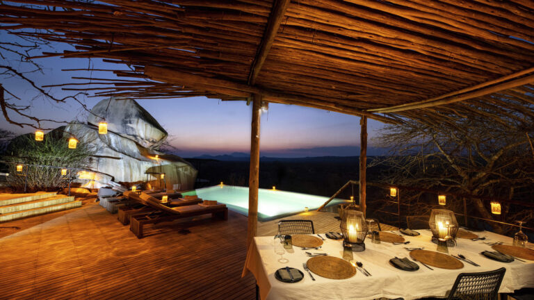 jabali_ridge_-_dinner_set_up_by_the_pool1