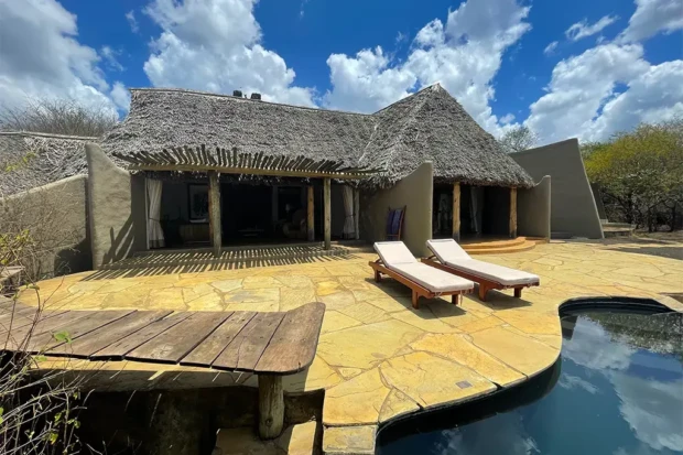 Top 7 Eco Luxury Lodges in Kenya for a Sustainable Stylish Stay 1 7qn5mdyuja2122zhiojqrp8425cnpum75a | Travel Africa & More